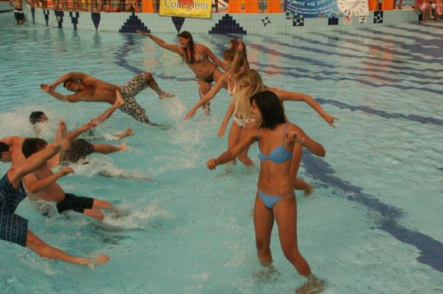 i/Kranj/Absolvent08/08-WaterCity/absolvent 1986.jpg_640.jpg